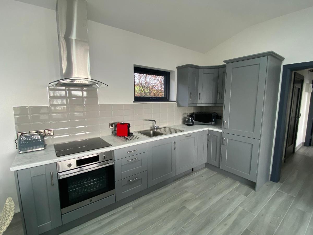 Tullybay Holiday Lodges إيننيسكيلن المظهر الخارجي الصورة