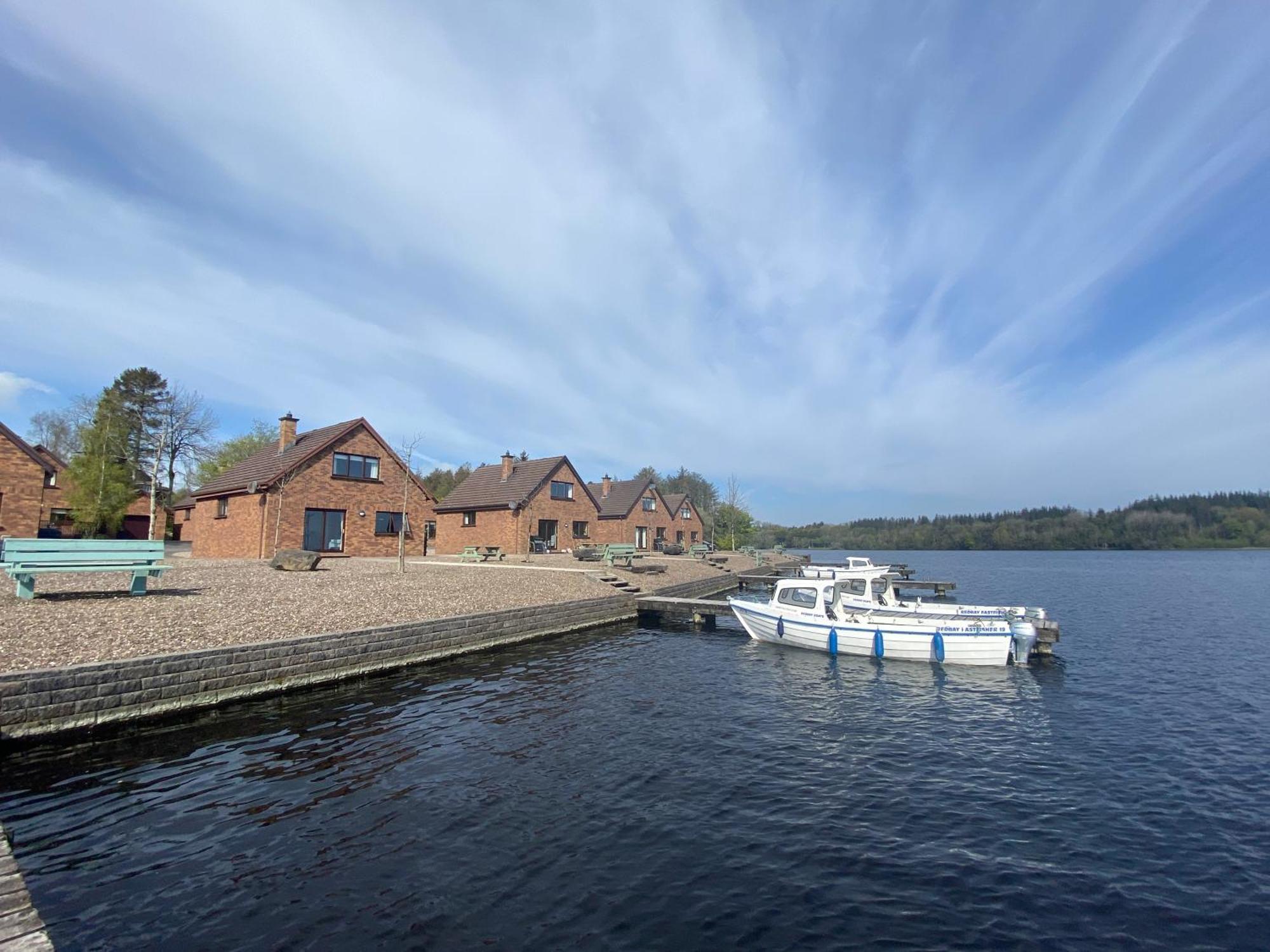 Tullybay Holiday Lodges إيننيسكيلن المظهر الخارجي الصورة